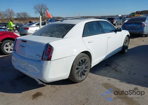 2014 Chrysler 300 300S z USA, uszkodzony, nr VIN 2C3CCAGG2EH366014